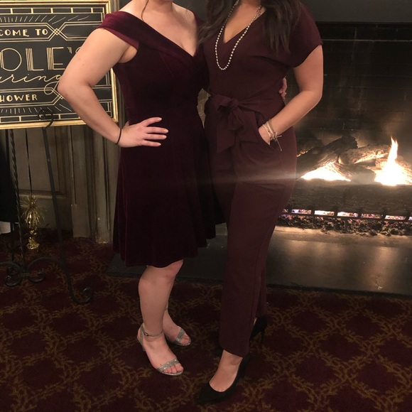 V-Neck Tie Waist Jumpsuit - Picture 3 of 3